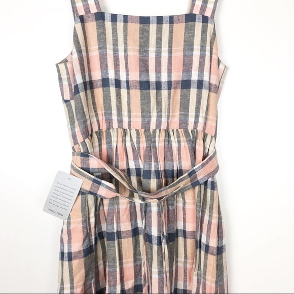 Gal Meets Glam Peyton Linen Plaid Dress. - Picture 10 of 12